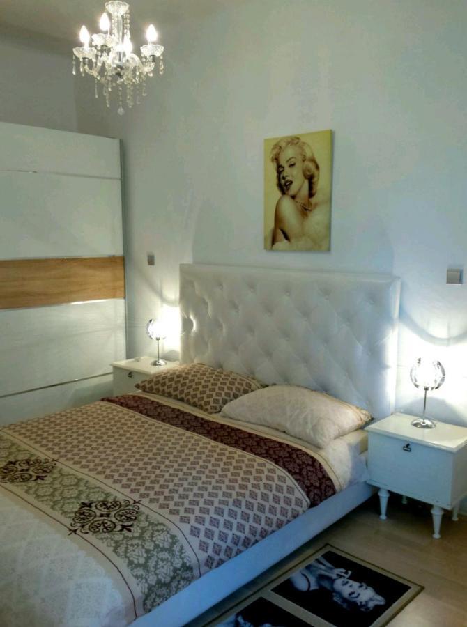 Apartment Ory Near The City Center With Free Parking Pula Eksteriør billede