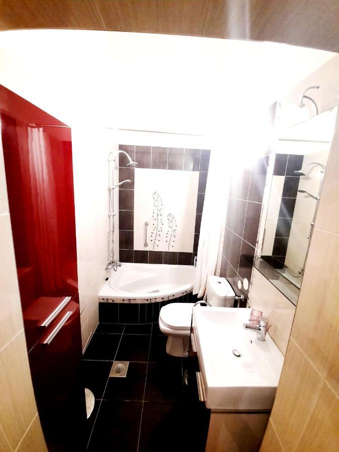 Apartment Ory Near The City Center With Free Parking Pula Eksteriør billede