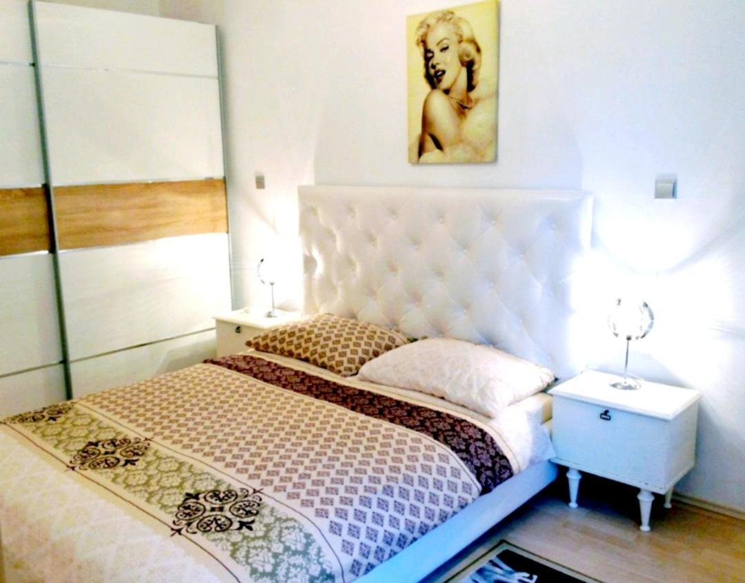 Apartment Ory Near The City Center With Free Parking Pula Eksteriør billede